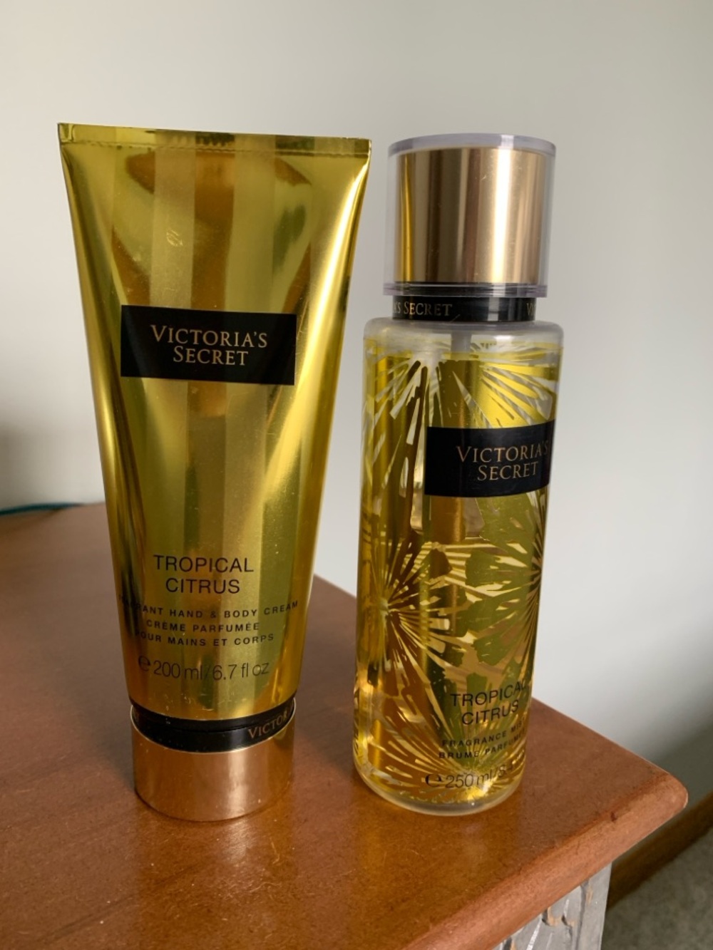 Victoria's Secret Tropical Citrus Body Lotion & Fragrance Mist - Gold